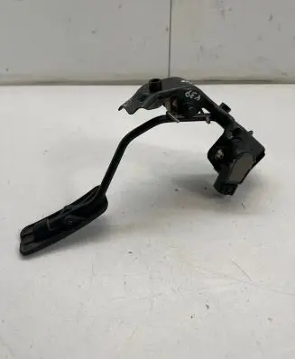 Toyota Avensis T250 Accelerator throttle pedal 7811135030