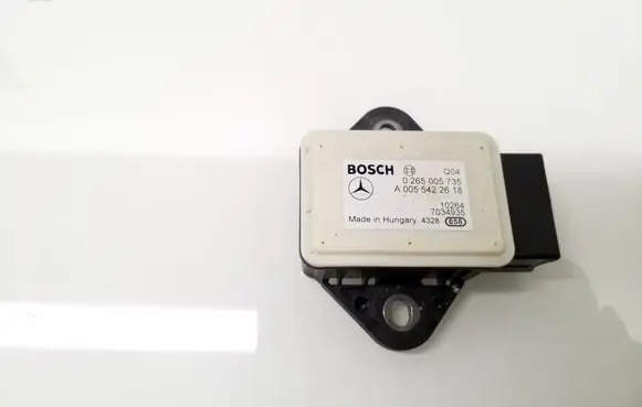 Mercedes-Benz E W212 Speed sensor (speedometer sensor) A0055422618 0265005735