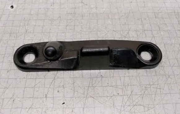 Volkswagen Transporter - Caravelle T5 Sliding door lock loop/hook striker 7L0843842B