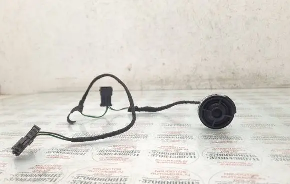 Audi A6 S6 C5 4B Front door high frequency speaker 4B0035399C