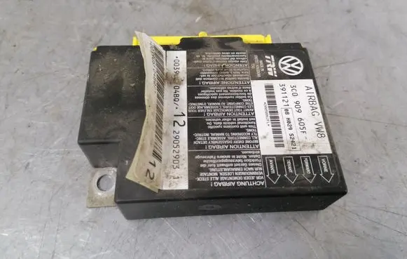 Volkswagen PASSAT B6 Airbag control unit/module 3C0909605F
