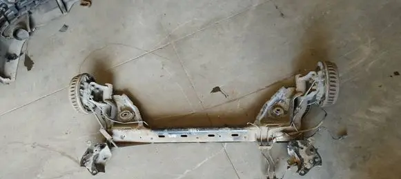 Renault Clio IV Rear subframe 