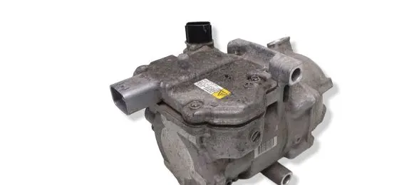 Toyota Yaris XP210 Air conditioning (A/C) compressor (pump) 0422001501