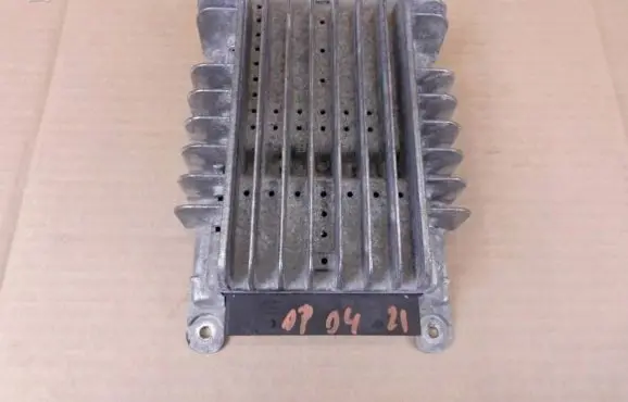 Maserati Quattroporte Sound amplifier 447009 190939