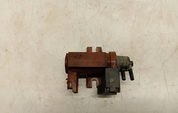 Volvo V50 Turbo solenoid valve 6G909E882CA