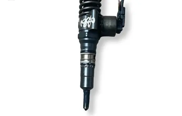 Audi A6 S6 C6 4F Fuel injector 0414720404 03G130073G