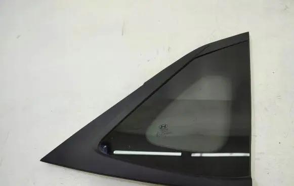 Hyundai i20 (BC3 BI3) Rear side window