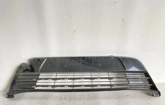Toyota Verso-S Front grill 531120F070