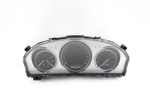 Mercedes-Benz C AMG W204 Speedometer (instrument cluster) A2044403711 A2045404811 A2044423621