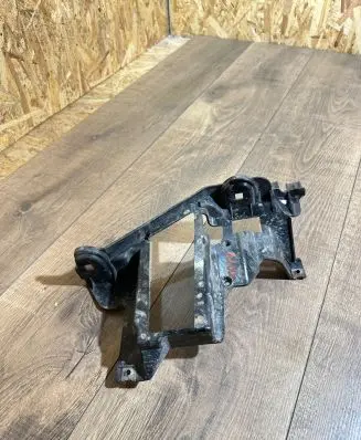 BMW X5 E53 Headlight/headlamp mounting bracket 224568