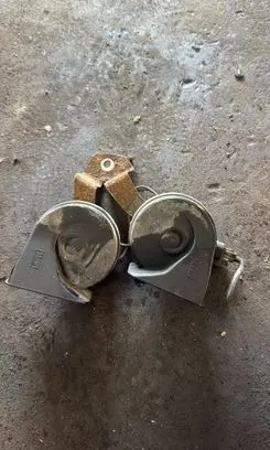 Ford Mondeo Mk III Horn signal 0055306