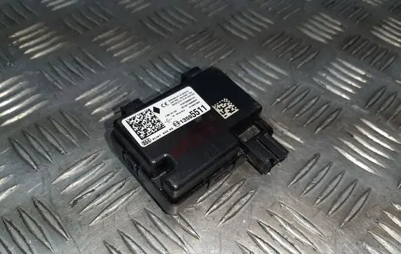 Chevrolet Camaro Door central lock control unit/module 13595511