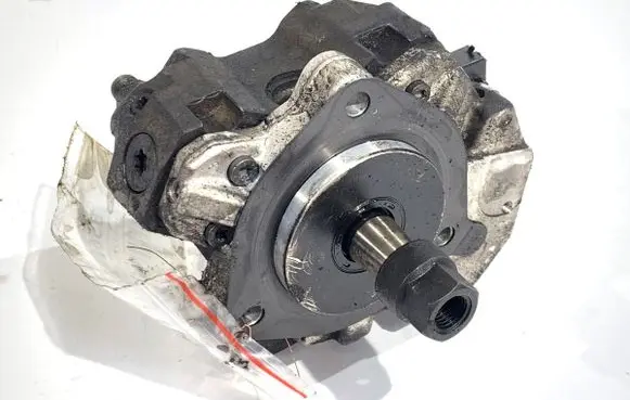 BMW 5 E60 E61 Fuel injection high pressure pump 77983330445010146