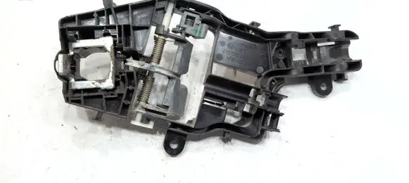 Volkswagen PASSAT B8 Front door exterior handle 517837811E