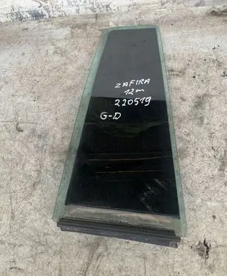 Opel Zafira B Rear vent window glass 