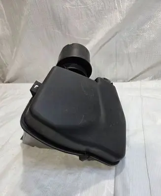 Opel Astra K Air filter box 39030323
