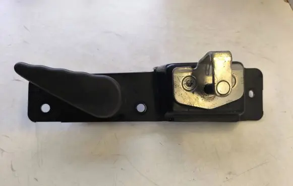 Opel Vivaro Loading door interior handle 8200323112