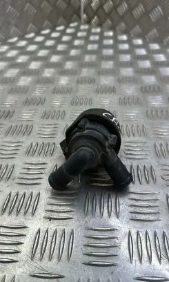 Volvo S60 Electric auxiliary coolant/water pump 31332380