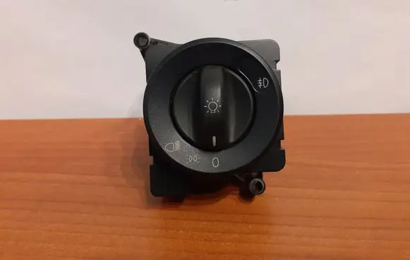 Mercedes-Benz Sprinter W906 Light switch A9065450104 3425
