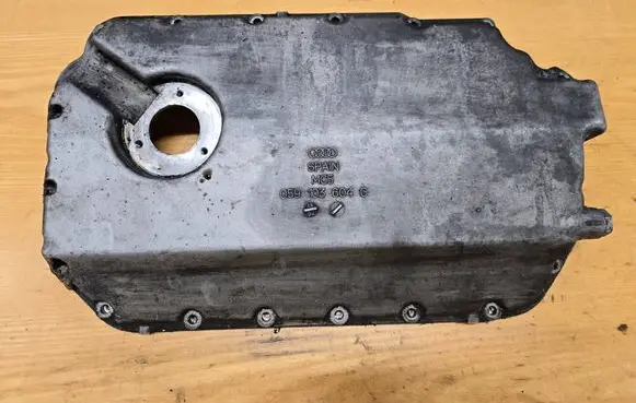 Audi A6 S6 C5 4B Oil sump 059103604G
