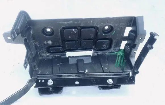 Chrysler 300 - 300C Battery box tray 05065355aj