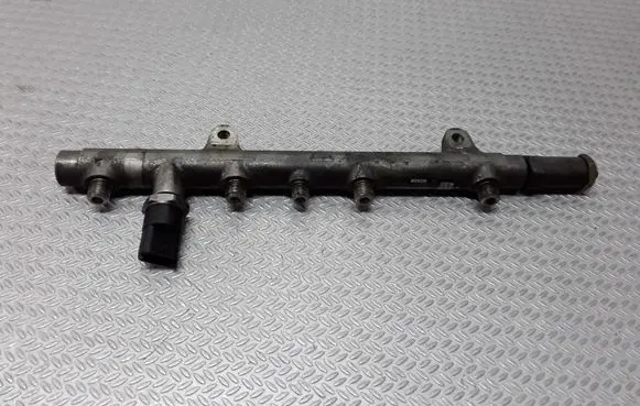 Renault Megane II Fuel main line pipe 0445214024 8200347176