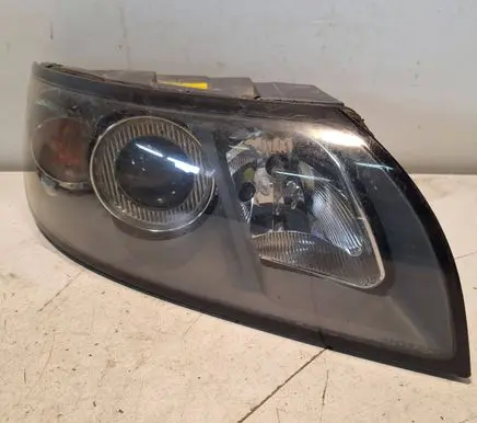 Volvo V50 Headlight/headlamp 30698894 0301198604