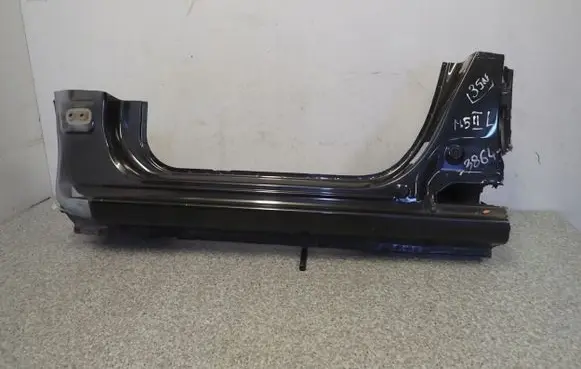 Mazda 5 Sill