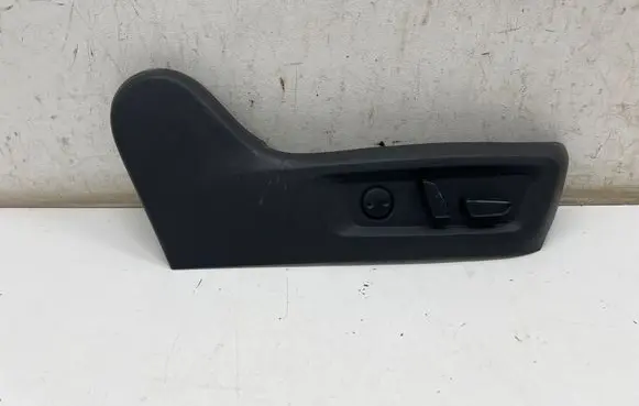 Nissan X-Trail T33 Seat control switch D011C210