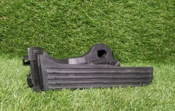 Volkswagen Jetta VI Accelerator throttle pedal 1K1723503AR 6PV93410006