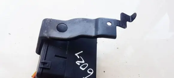 Toyota Avensis T270 Fuse box set 7191YB1 PP-TD10