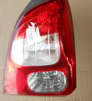 Renault Twingo II Rear/tail lights 8200387889