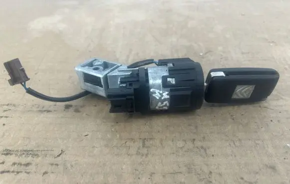 Citroen C4 Grand Picasso Ignition lock 9663123380