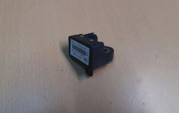 Mazda CX-7 Airbag deployment crash/impact sensor GP9A57KC0