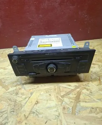 Audi A4 S4 B8 8K Radio/CD/DVD/GPS head unit 8T2035186B