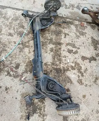 Renault Captur Rear axle beam 