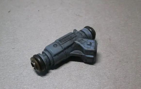 Smart ForTwo I Fuel injector 0280155814 0003099v004