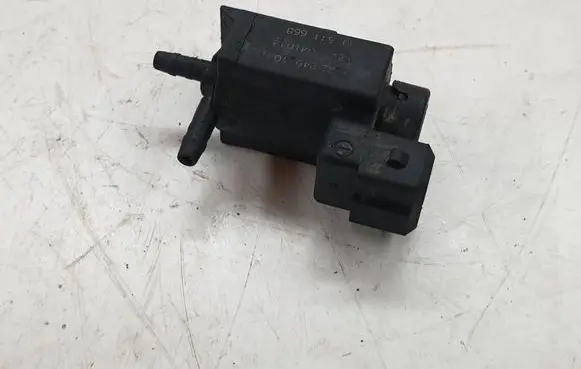 Volvo XC90 Turbo solenoid valve 72224010 04T014 30611668