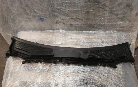 Mercedes-Benz A W177 Wiper trim A1778300000