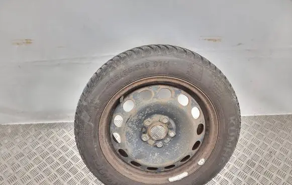 Volkswagen Golf V R16 spare wheel 8P0801027