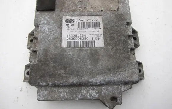 Peugeot 206 Engine control unit/module 9639908380
