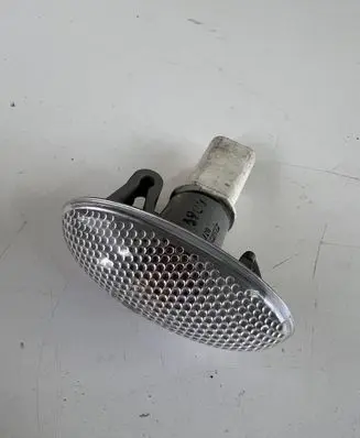 Peugeot 307 Front fender indicator light