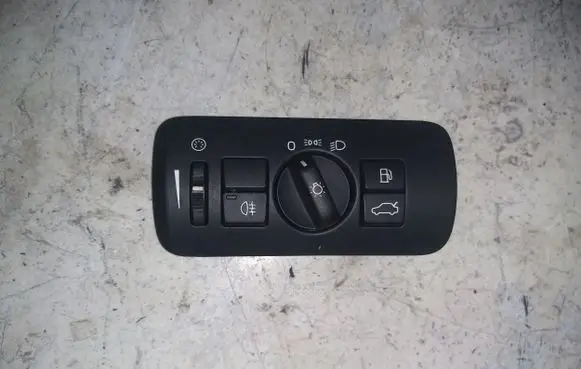 Volvo V60 Light switch 30739412