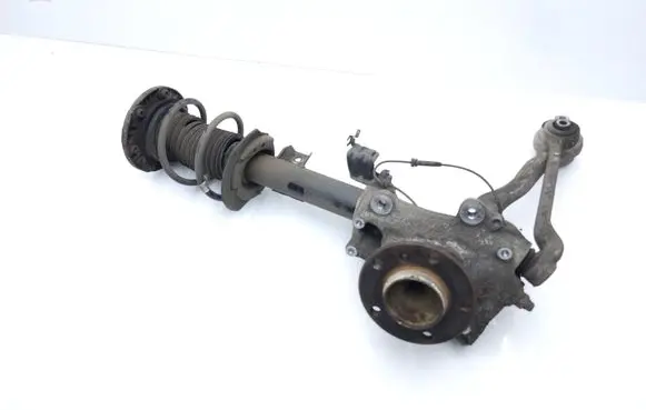 BMW 4 F36 Gran coupe Front wheel hub spindle knuckle