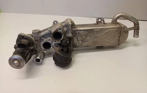 Audi Q3 8U EGR valve cooler 03L131512CF