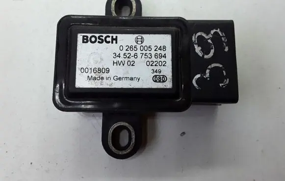 BMW 5 E39 ESP acceleration yaw rate sensor 34526753694 6753694 0265005248