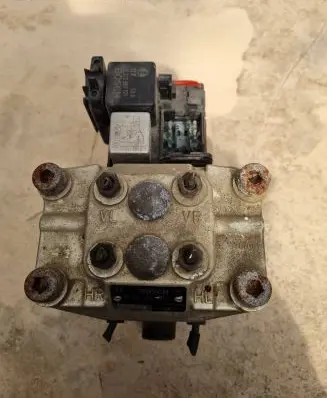 Nissan Primera ABS Pump 0265201035 4760070J00 262200538
