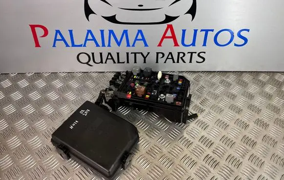 Opel Astra K Fuse box set 39040849