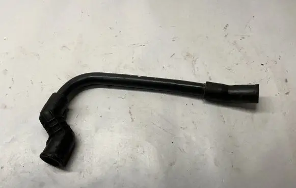 Dodge Charger Breather hose/pipe 68105837AA