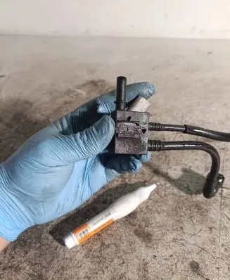 Renault Espace IV Fuel pump relay 